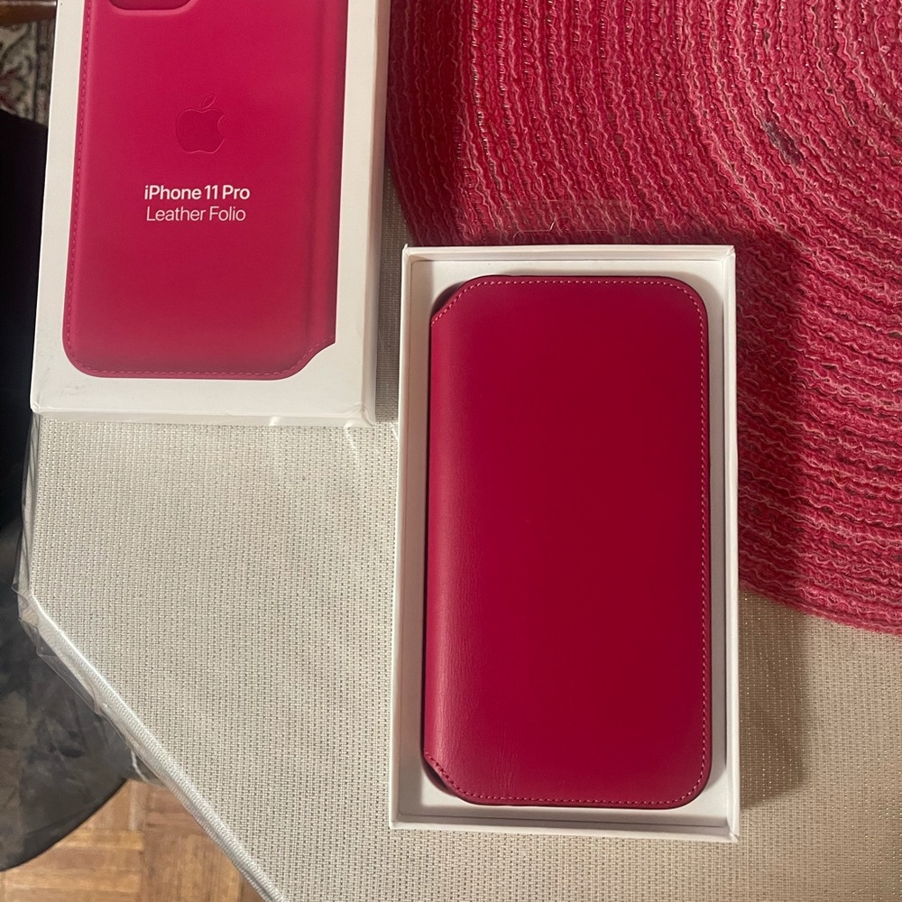 iPhone 11 Pro folio case